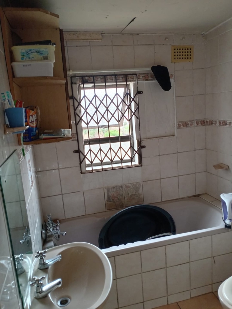 2 Bedroom Property for Sale in Mdantsane Nu 9 Eastern Cape